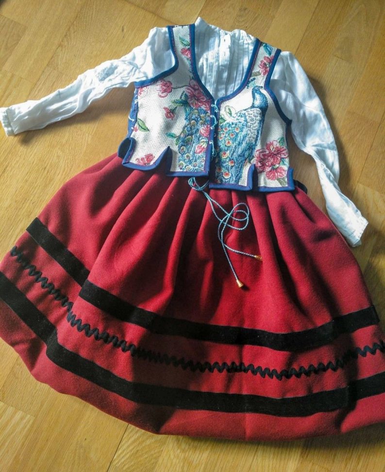 Vestido Regional Infantil Rojo María Amor