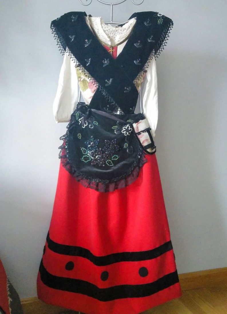 Vestido Regional Rojo María Amor
