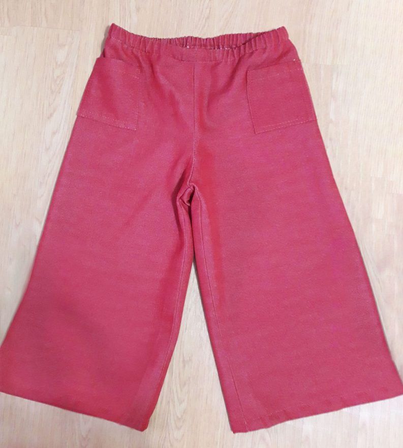 Taller de Confección Ropa Infantil-2021-04- MIRIAM PANTALÓN ROJO