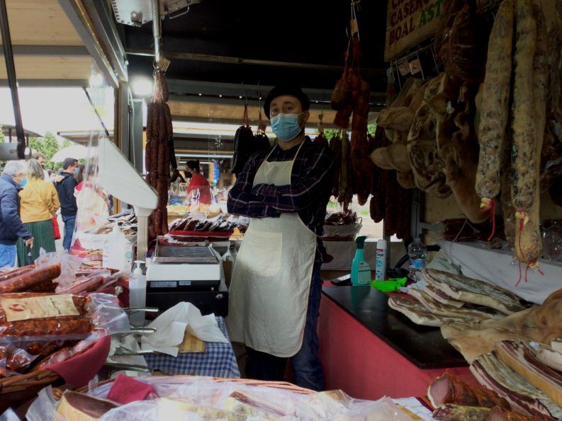 36 Esperando clientes