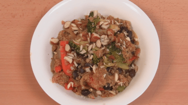 quinoa salteada vegana